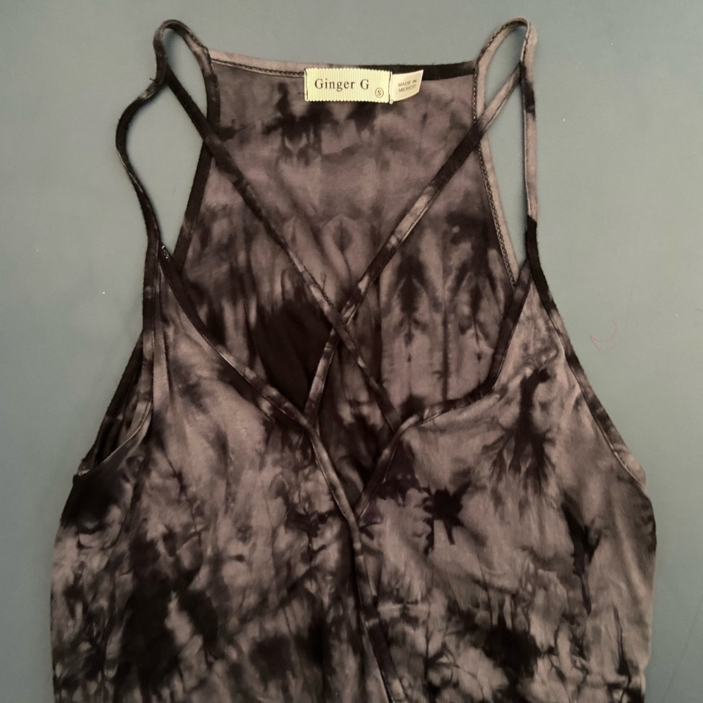 Tank top - Picture 2 of 3